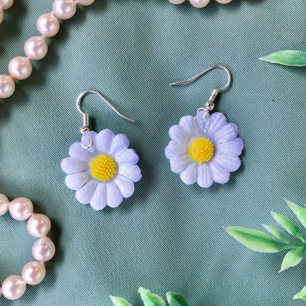 White and Yellow Daisy Chamomile Flower Dangle Earrings